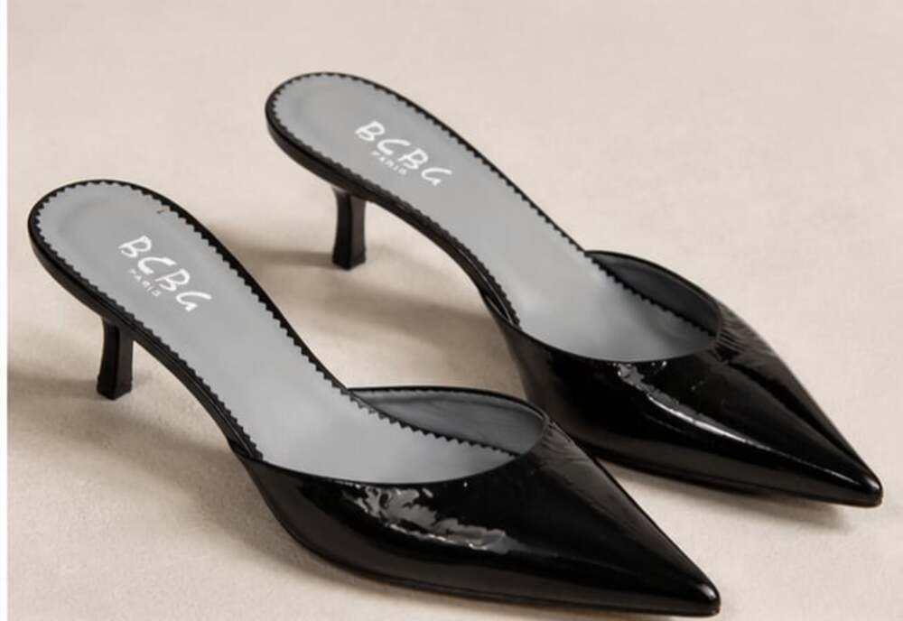 BCBG Paris Pointed Toe Mule Heels Black Crinkle Patent Leather Size 7.5